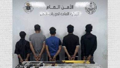 صورة القبض على 5 وافدين سوريين لسرقتهم مركبات واستخدامها في ارتكاب حوادث جنائية بالرياض