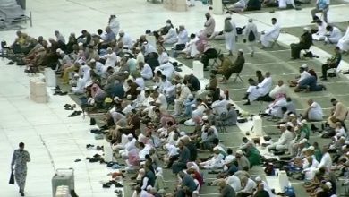 صورة المصلون يؤدون صلاة الاستسقاء في المسجد الحرام وجميع مناطق المملكة