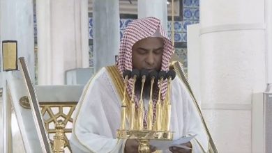 صورة خطيب المسجد النبوي: اللهم انصر إخواننا في فلسطين وطهر المسجد الأقصى من رجس اليهود