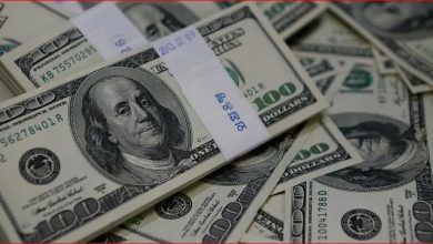 صورة الدولار يتجه لتسجيل أكبر انخفاض أسبوعي في 4 أشهر