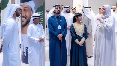 صورة محمد بن راشد يتفقد معرض نبض الوطن