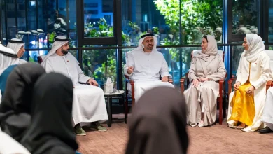 صورة ذياب بن محمد بن زايد يلتقي المشاركين في البرنامج التنفيذي الأول للقادة الإماراتيين من الصف الثاني في الصين