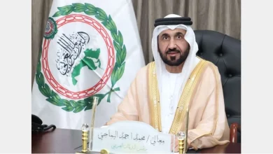 صورة رئيس البرلمان العربي يثني على تجربة الإمارات في توظيف الذكاء الاصطناعي في قطاع العدالة