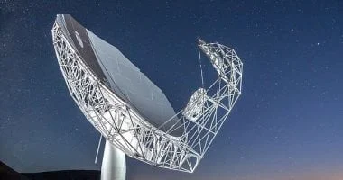 صورة رصد إشارة غامضة من الزائر النجمى 3I/ATLAS أثناء اقترابه من الأرض