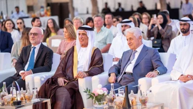 صورة سعود بن صقر يحضر أمسية موسيقية لعازف البيانو الإيطالي أليساندرو مارتير