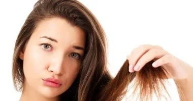 صورة 6 أسباب لرائحة الشعر الكريهة بعد الغسل وكيف تتخلصي منها
