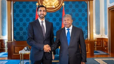 صورة رئيس أنغولا يلتقي بشخبوط بن نهيان