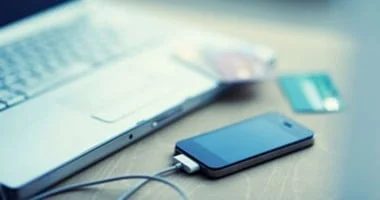 صورة 10 نصائح لشحن هاتفك وحماية بطاريته وتجنب وصولها إلى 100%