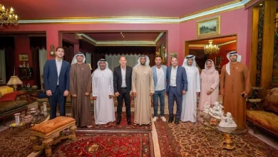 صورة عبدالله آل حامد يلتقي الفنان الكبير عادل إمام في منزله بالجيزة المصرية