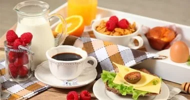 صورة تخطى الإفطار يسبب مخاطر صحية غير متوقعة