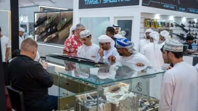 صورة معرض العين الدولي للصيد والفروسية يحظى بحضورٍ لافتٍ ويستقطب هواة الصيد والقنص