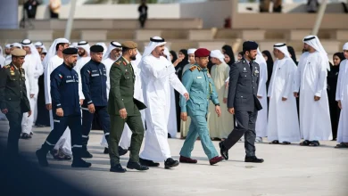 صورة ذياب بن محمد بن زايد يشارك في وقفة الدعاء الصامتة في واحة الكرامة