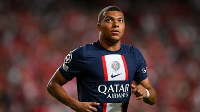 صورة مبابي يتسلم جائزة الحذاء الذهبي كأفضل هداف.. الجمعة