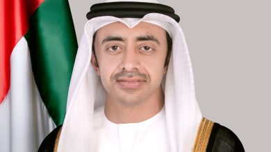 صورة عبد الله بن زايد يعلن إطلاق مبادرة “ننشد متّحدين” الموجهة لكل من يعتبر الإمارات وطناً له للمشاركة في أداء السلام الوطني
