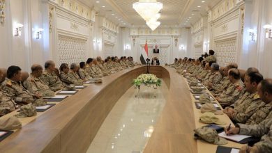 صورة عاجل: اللواء سلطان العرادة يدعو إلى رفع الجاهزية القتالية وتكثيف العمل الاستخباراتي ويخاطب قيادات الجيش لا يمكن لأي قوة أن تنال من عزيمة أبطالنا