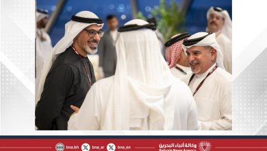 صورة سمو ولي العهد رئيس مجلس الوزراء يشهد سباق جائزة الاتحاد للطيران الكبرى للفورمولا وان في ختام بطولة العالم لسباقات الفورمولا وان وفوز فريق مكلارين ببطولة العالم للفورمولا وان للصانعين وفوز سائق الفريق ببطولة العالم للسائقين لأول مرة منذ 27 عامًا