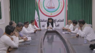 صورة عاجل: المجلس العام في المهرة يجدد رفضه لوجود أي قوات عسكرية من خارج المحافظة ويدعو إلى تحكيم العقل وتعزيز اللحمة المجتمعية