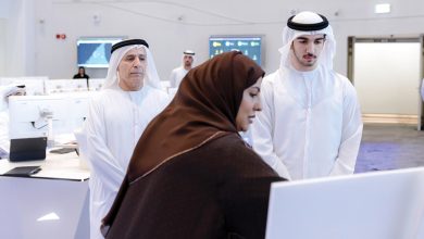 صورة محمد بن راشد بن محمد يطّلع على الخطة الاستراتيجية لـ «طرق دبي»