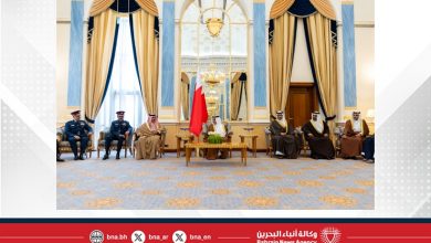 صورة نفخر بما يواصل بذله كافة منتسبو وزارة الداخلية وخاصة شرطة البحرين من جهود وطنية مخلصة تُجسد أسمى صور العطاء والتفاني في أداء الواجب الوطني