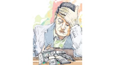 صورة شاب يطالب بـ 45.1 ألف درهم أتعاب مكتب محاماة خارج الدولة