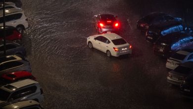 صورة شرطة الشارقة تتيح خدمة الحصول على شهادة تضرر المركبات بسبب الأحوال الجوية
