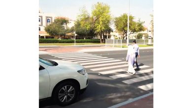 صورة توقف السائق المفاجئ أمام ممرات المشاة.. يكسر «عنصر التوقع»