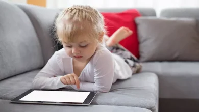 صورة 3 أمراض تهدد الأطفال عند امتلاك هاتف ذكي قبل سن 12 عاما.. احذرها