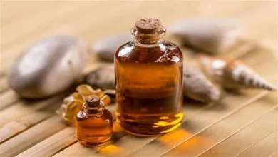 صورة فوائد زيت الخروع.. يعالج الإمساك ويرطب البشرة