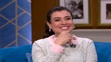 صورة نشوى مصطفى عن شائعة وفاتها: “أنا في بيتنا بشرب سحلب ولابسة لكلوك”