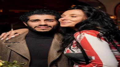 صورة مينا مسعود يحتفل بعيد ميلاد زوجته إميلي شاه.. ماذا قال؟