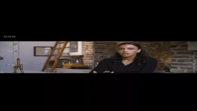 صورة من هي الفتاة المصرية التي شاركت في وثائقي “بي بي سي” عن صلاح؟