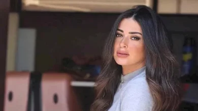صورة “جاكيت بصيحة الفرو”.. ميرنا نور الدين بإطلالة شتوية راقية