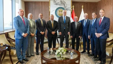صورة وزير البترول يستقبل هيئة مكتب لجنة الطاقة والبيئة بالشيوخ