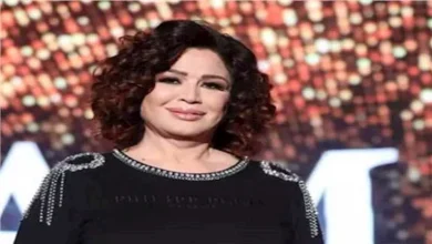 صورة “جمعت بين الأناقة والبساطة”.. إلهام شاهين تخطف الأنظار بإطلالتها
