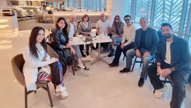 صورة إلهام شاهين ونجوم الفن يسافرون لجدة لحضور مهرجان البحر الأحمر (صور)