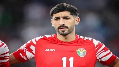 صورة بسبب إصابة يزن النعيمات.. مدرب الأردن يدافع عن طبيب المنتخب