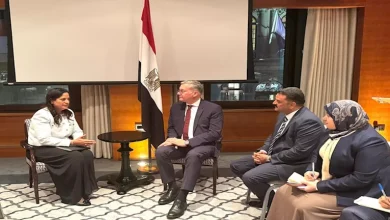 صورة وزير البترول يبحث مع أنجلوجولد أشانتي ضخ استثمارات في تعدين الذهب