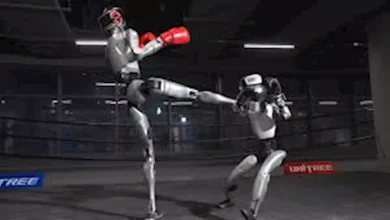 صورة روبوت H2 الصيني يوجه لكمات وركلات ويكسر روبوتات أصغر حجما “فيديو”