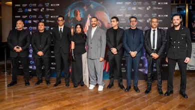 صورة تركي آل الشيخ يحتفل بعرض فيلم “الست” في الرياض مع فريق العمل