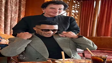 صورة محمد رمضان يحتفل بتكريمه في فرنسا ويلتقي وزير الثقافة الفرنسي السابق