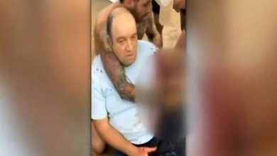صورة من هو أحمد الأحمد الذي تصدى لمنفذي هجوم استراليا؟ وترامب يشيد به