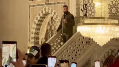 صورة | بـ”ملابس دخول دمشق”.. الشرع يخاطب السوريين من منبر “الأموي” في الذكرى الأولى فيديو