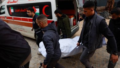 صورة | مصادر فلسطينية: شهداء وجرحى بقصف للاحتلال على مدرسة في حي التفاح شرق مدينة غزة