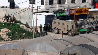 صورة الاحتلال يحول بناية سكنية إلى ثكنة عسكرية في يعبد