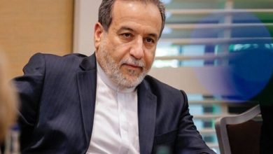 صورة وزير الخارجية الإيراني : دفعنا ثمنا باهظا في الحرب .. لكننا تعلمنا