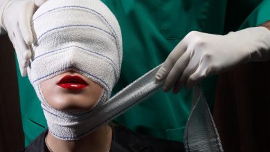 صورة طبيبة تجميل مزيفة في مصر توقع بمشاهير التواصل الاجتماعي