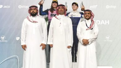 صورة محافظ جدة يتوّج كيت بيلوفـسكي بطلًا لبطولة أرامكو السعودية للفورمولا4 لموسم 2025