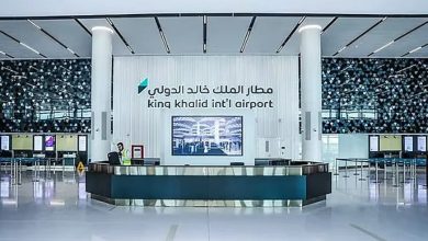 صورة مطار الملك خالد يدعو المسافرين التواصل مع خطوط الطيران للتأكد من حالة الرحلة قبل التوجه للمطار