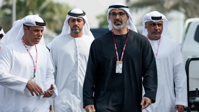 صورة خالد بن محمد بن زايد يحضر جانباً من فعاليات سباق جائزة الاتحاد للطيران الكبرى للفورمولا1