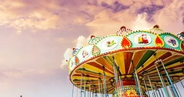 صورة تفسير حلم الملاهي: قرارات مهمة وتغييرات مفاجئة وروابط قوية